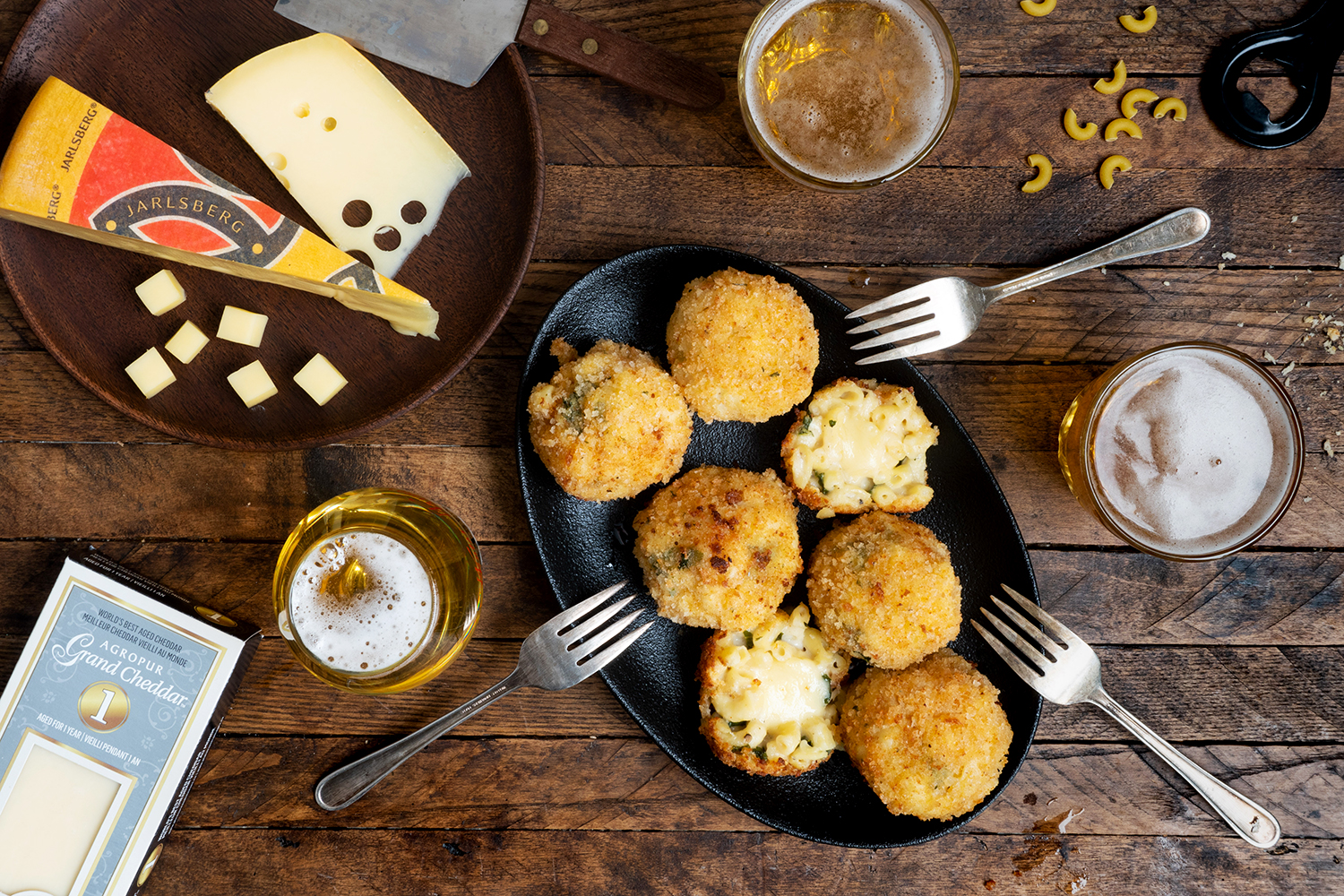 Fried Mac & Cheese balls with Agropur Grand Cheddar and Jarlsberg