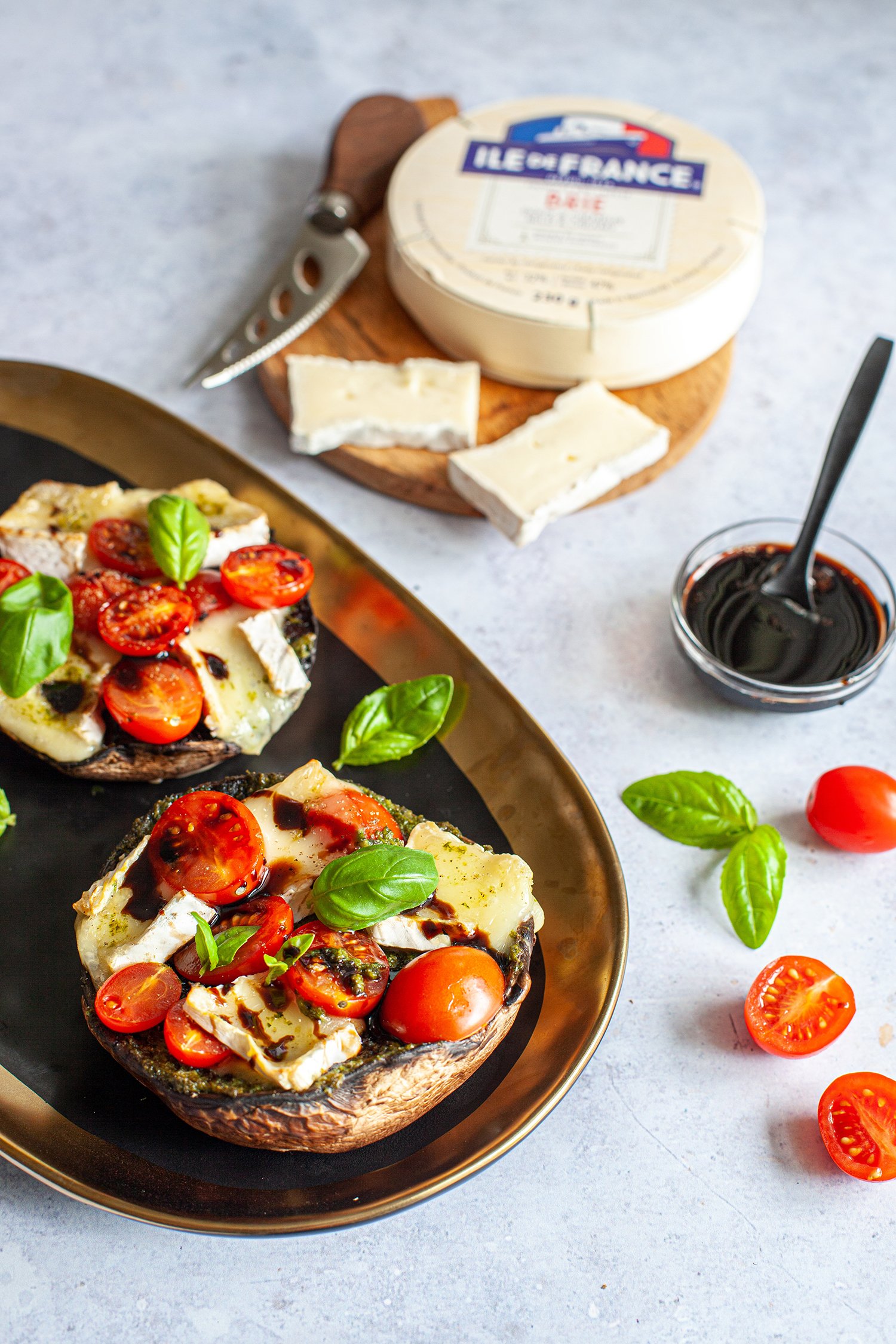 Recipe - Stuffed Portobello mushrooms with melted Île de France brie cheese